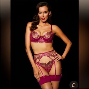 Honey Birdette Julie Berry Set - Bra 32D and Thong XS